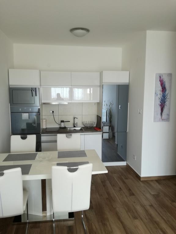 Apartment Victoria โดบราวอดา ภายนอก รูปภาพ