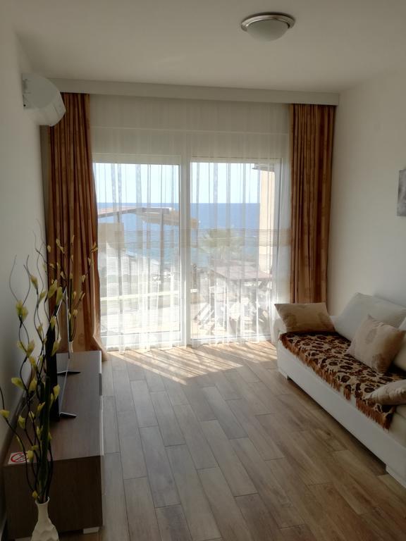 Apartment Victoria โดบราวอดา ภายนอก รูปภาพ